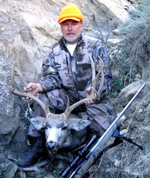 RGwithBIGMIKE sBIGBuck2005.jpg